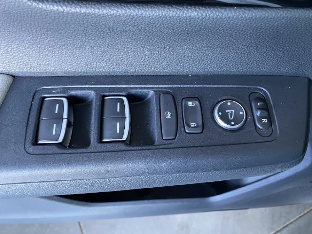 2025 Honda CR-V EX-L - Photo 19