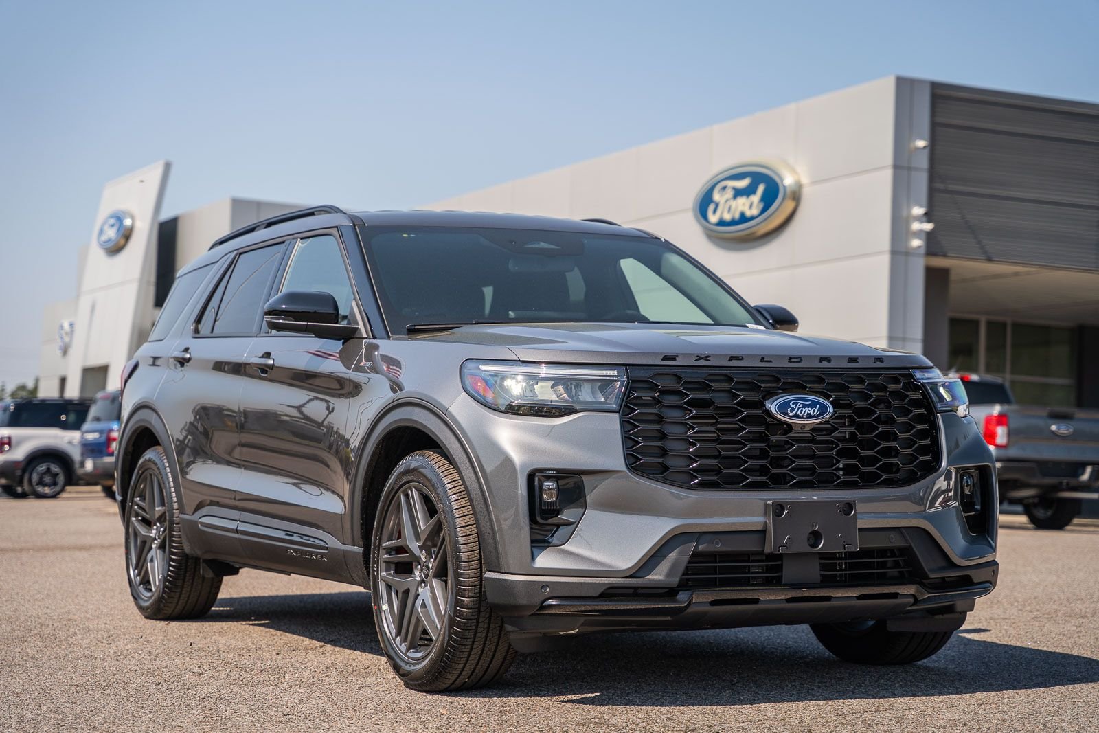 New 2026 Carbonized Gray Metallic Ford ST-Line image 1