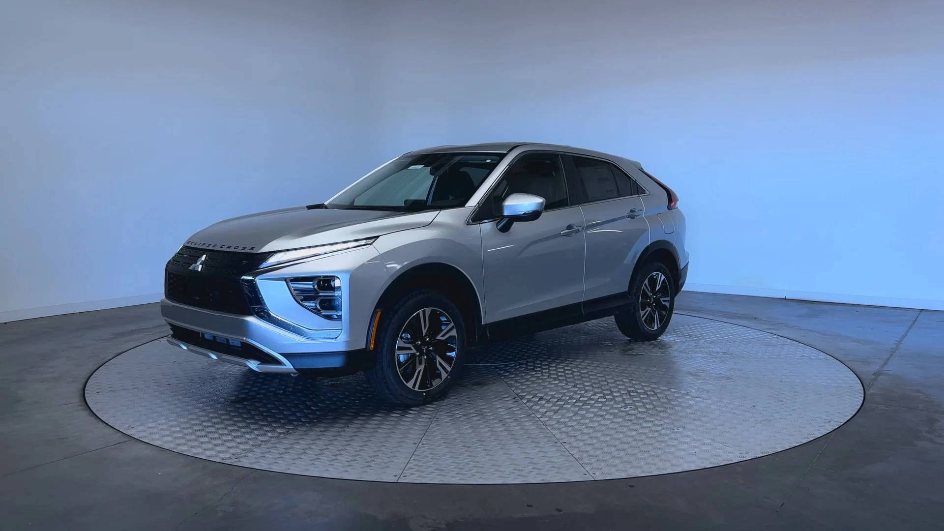 New 2026 Alloy Silver Metallic Mitsubishi SE image 4