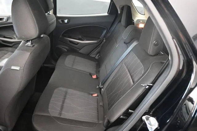 Used 2020 Black Ford SE image 19