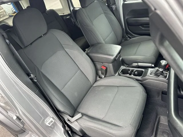 Used 2020 Silver Jeep Unlimited Sport S image 25