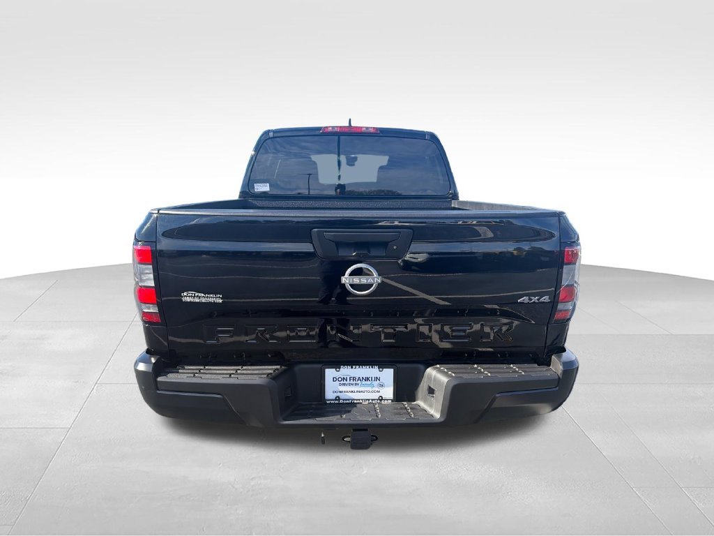 Used 2024 Black Nissan S image 5