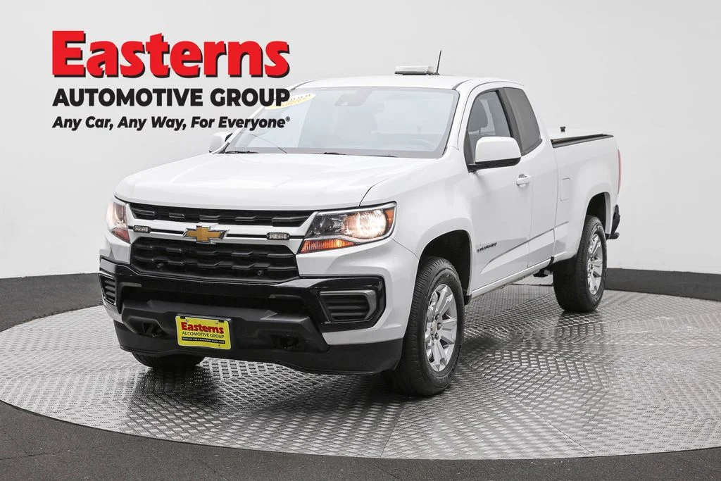 Used 2022 White Chevrolet LT image 1