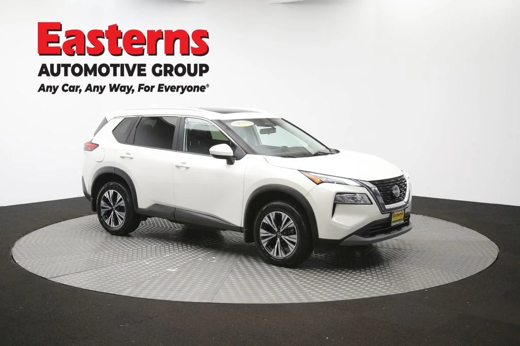Used 2023 White Nissan SV image 51
