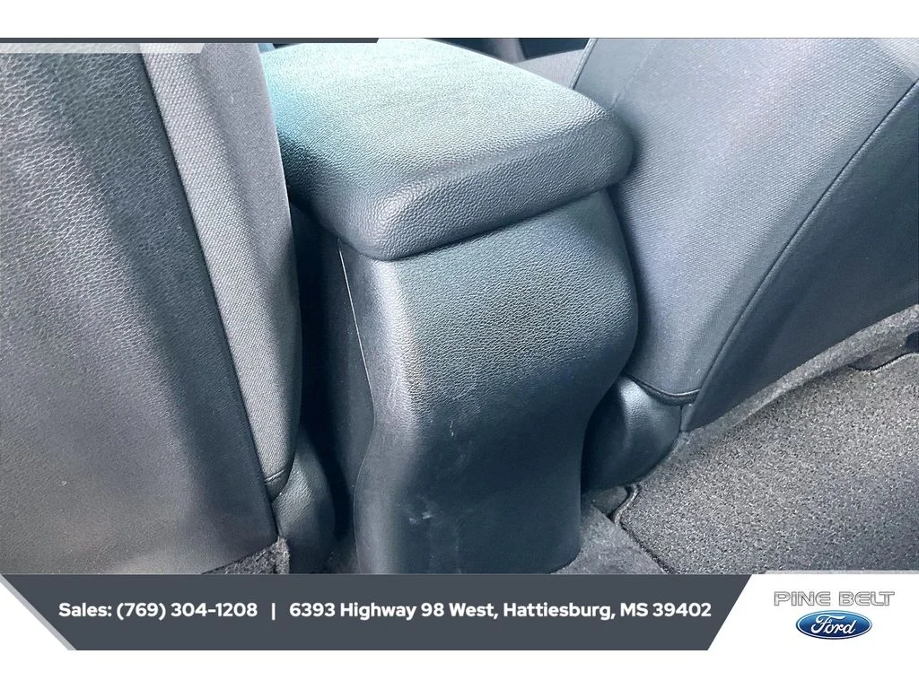 Used 2024 Snow White Pearl Kia LXS image 22