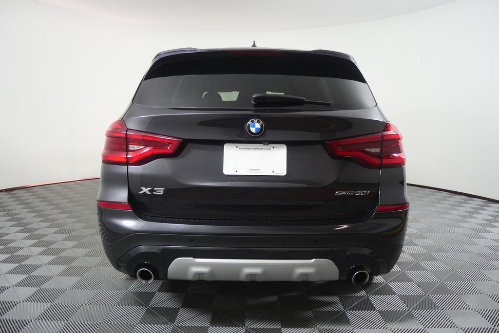 Used 2020 Dark Graphite BMW sDrive30i image 4