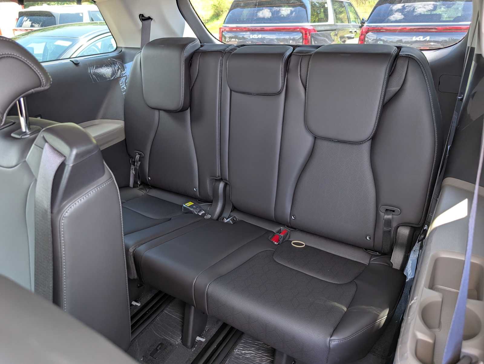 New 2027 Ceramic Silver Kia SX image 18