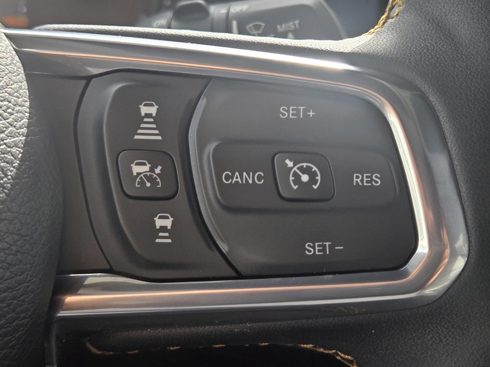 Certified Used 2024 Hydro Blue Pearlcoat Jeep Sahara image 27