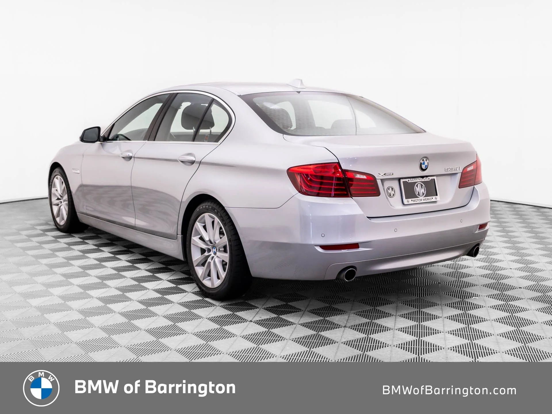 Used 2016 Silver BMW 535i xDrive image 3