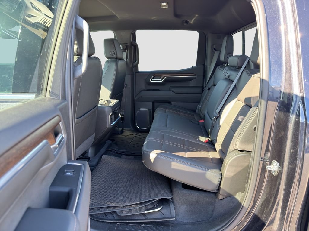 Used 2022 Gray Chevrolet High Country image 26