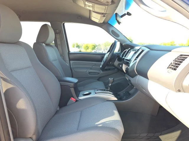 Used 2015 Blue Toyota PreRunner image 15