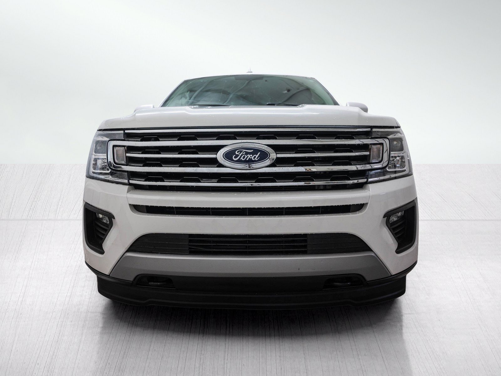 Used 2018 Ford Expedition XLT with VIN 1FMJU1JT0JEA56222 for sale in Kansas City
