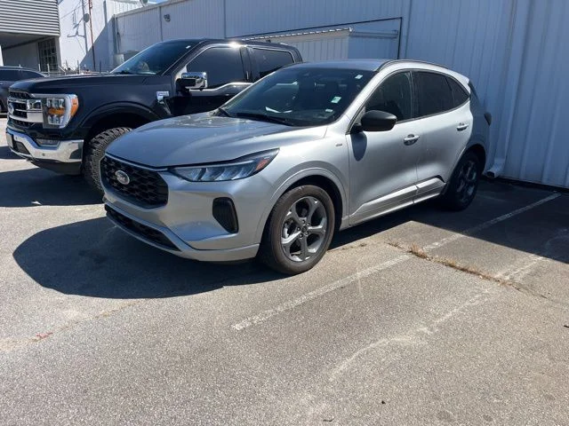 Used 2023 Silver Ford ST-Line image 4