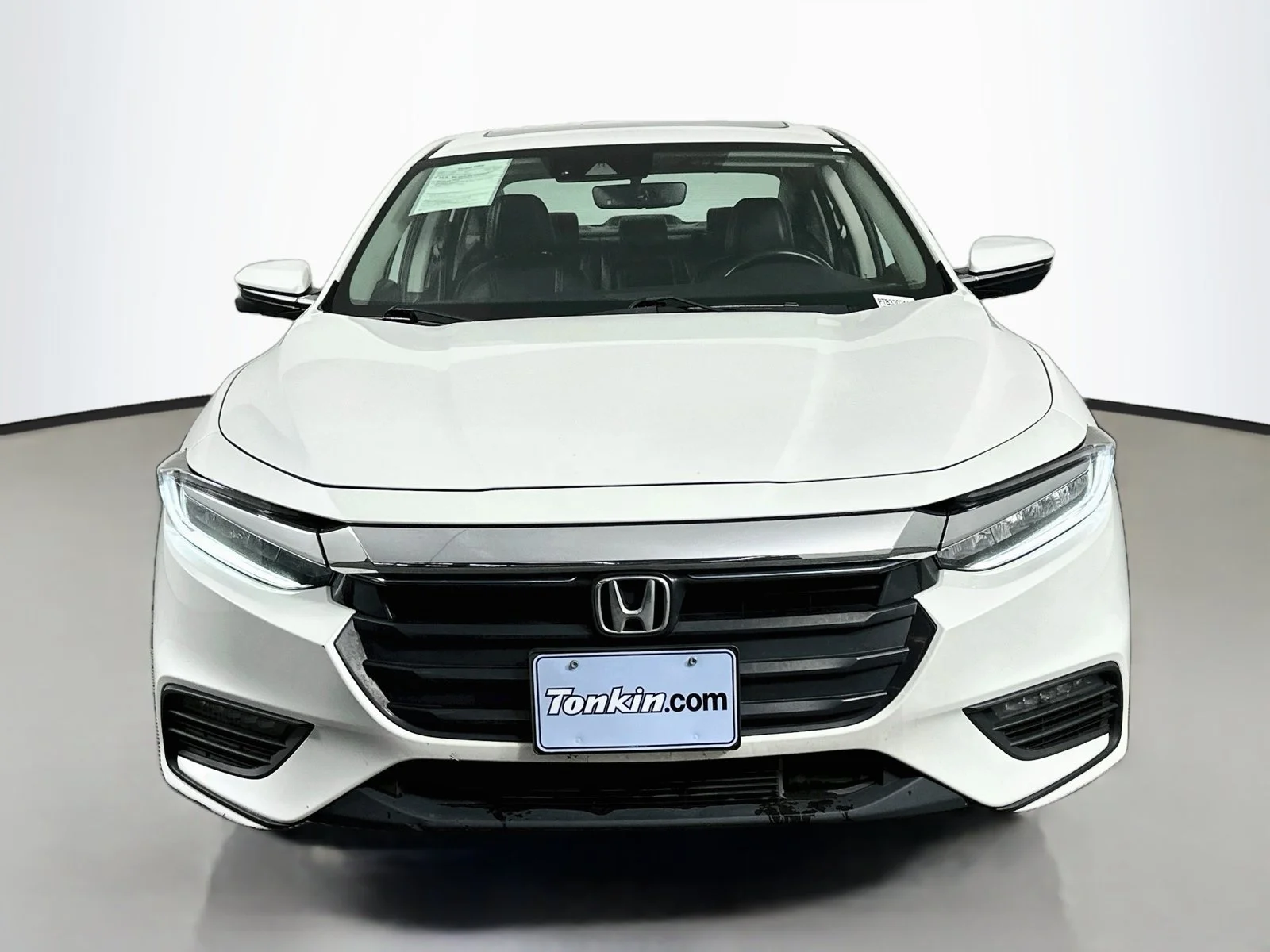 Used 2019 White Orchid Pearl Honda Touring image 2