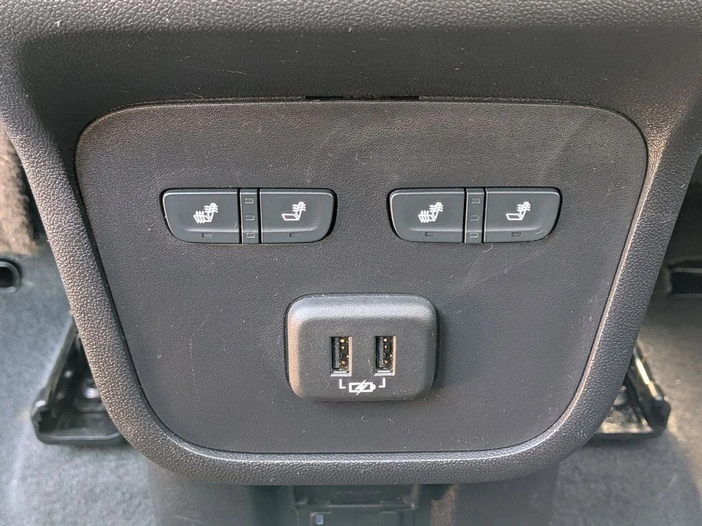 Used 2024 Black GMC Denali image 31