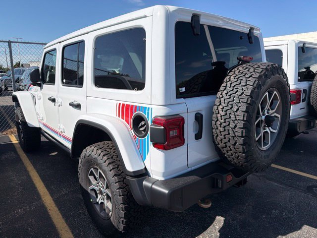New 2027 Bright White Clear-Coat Paint Jeep Sport S image 4