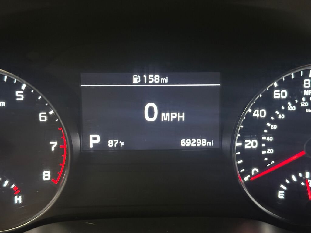 Certified Used 2022 Hyper Red Kia SX Turbo image 3