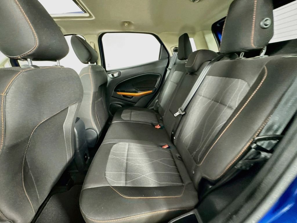 Used 2021 Lightning Blue Metallic Ford SE image 31