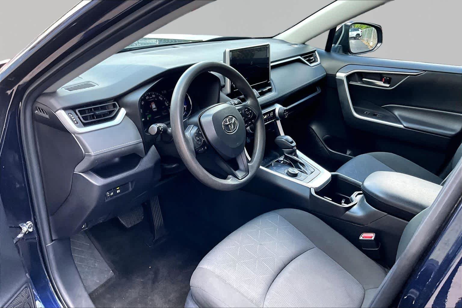 Used 2024 Blueprint Toyota Hybrid XLE image 18