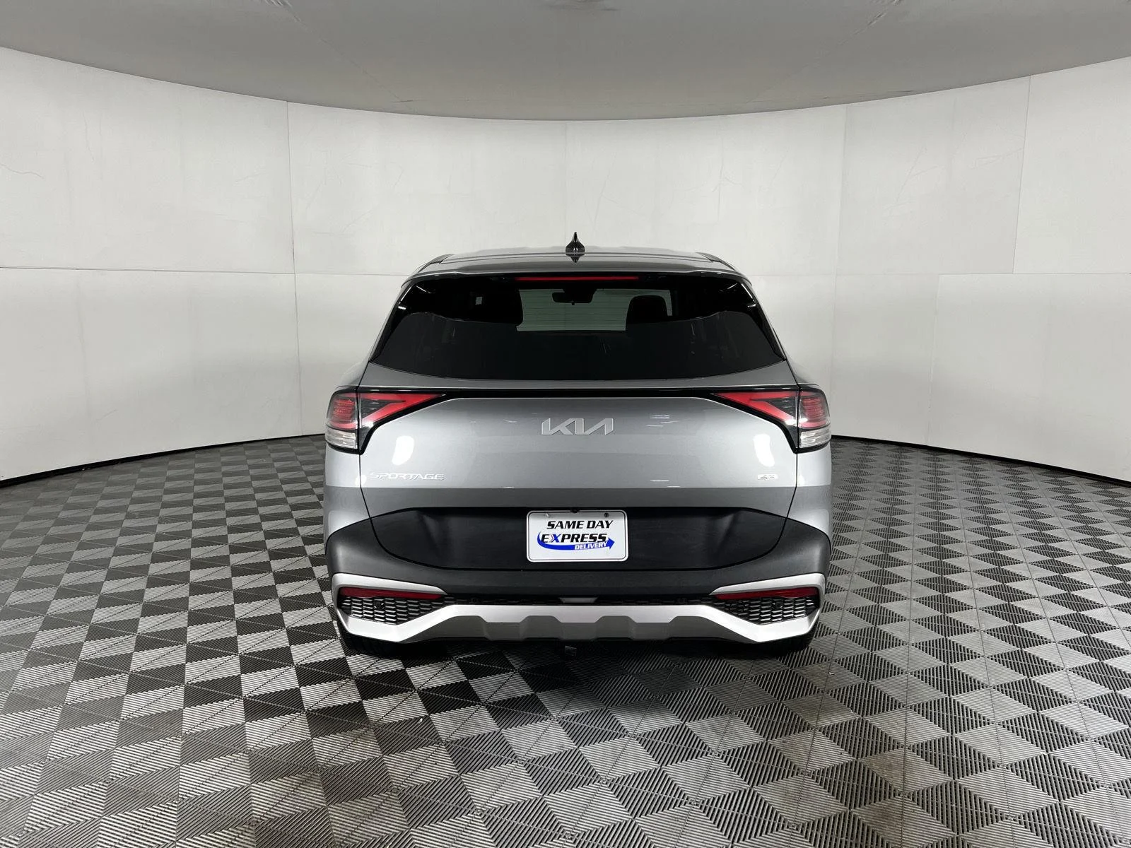 Certified Used 2024 Steel Gray Kia LX image 8