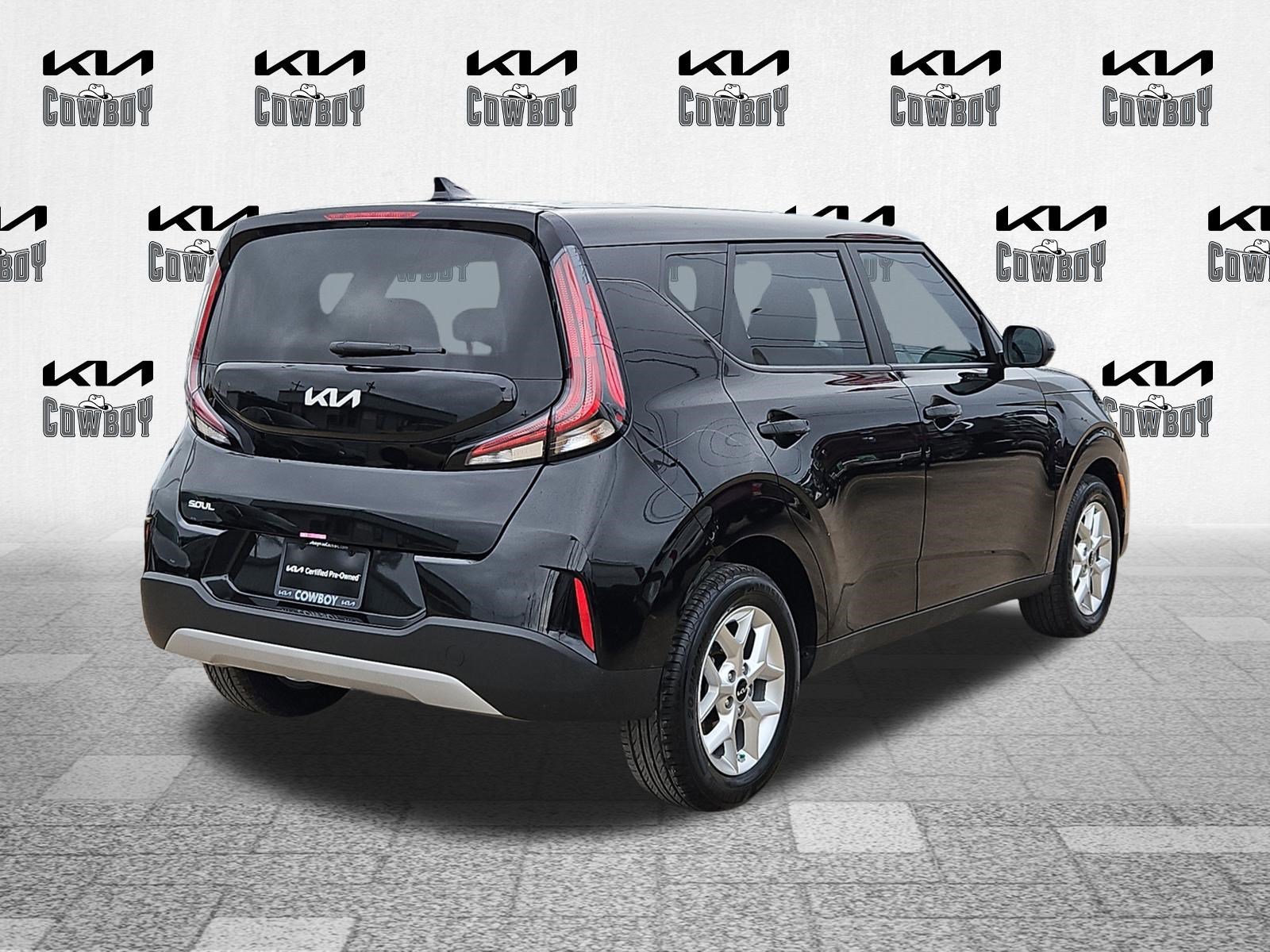 Certified Used 2025 Fusion Black Kia LX image 4