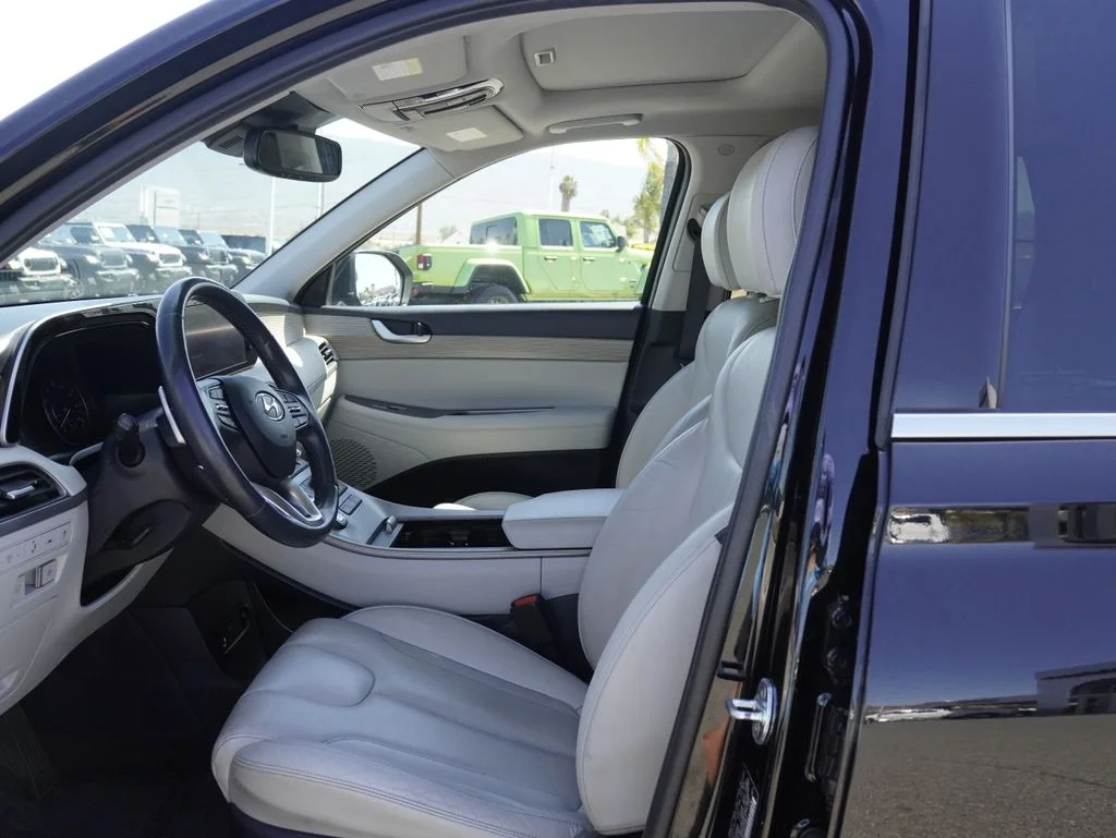 Certified Used 2022 Black Hyundai SEL image 27