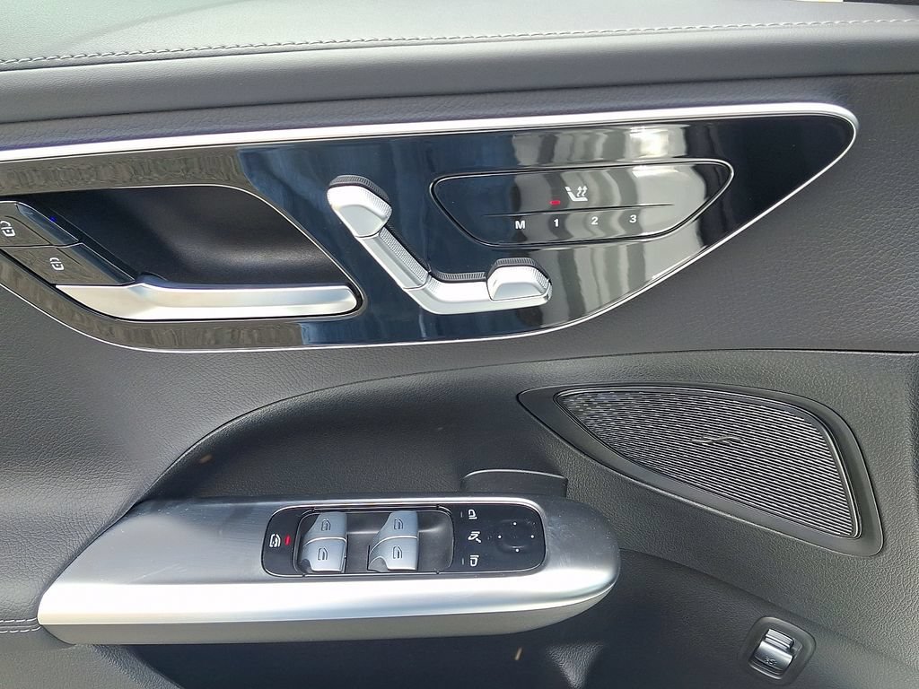 New 2026 Polar White Mercedes-Benz C 300 image 30
