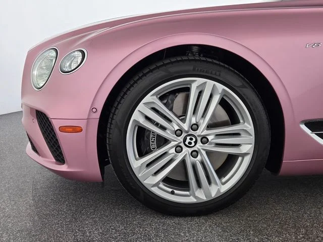 Used 2022  Bentley V8 image 9