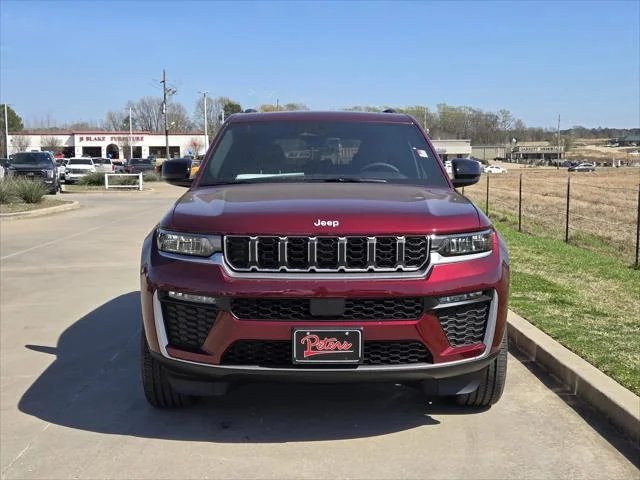 New 2026 Velvet Red Pearl-Coat Exterior Paint Jeep Limited image 2