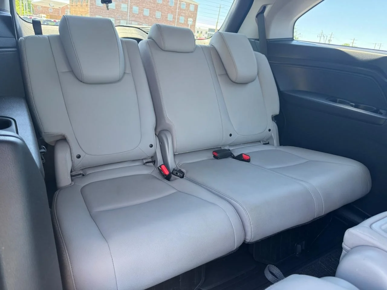2023 Honda Odyssey EX-L - Photo 12