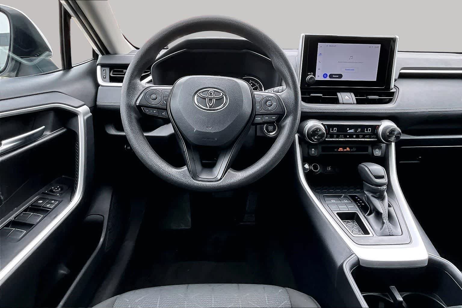 Used 2025 Ice Cap Toyota XLE image 6