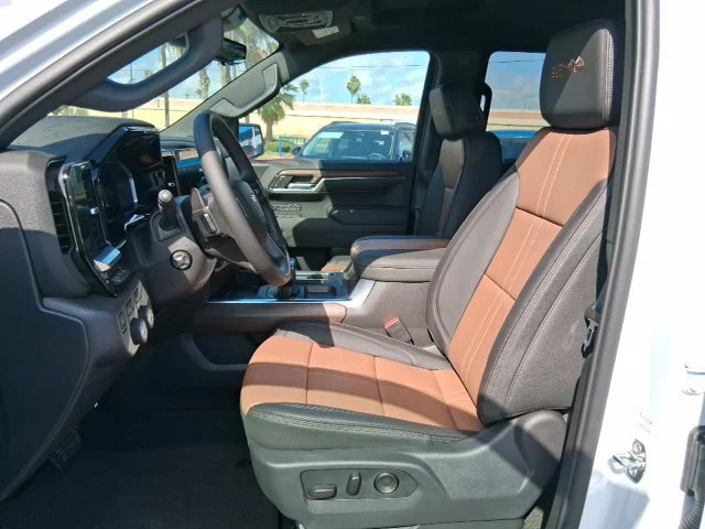 New 2026 Polar White Tricoat Chevrolet High Country image 22