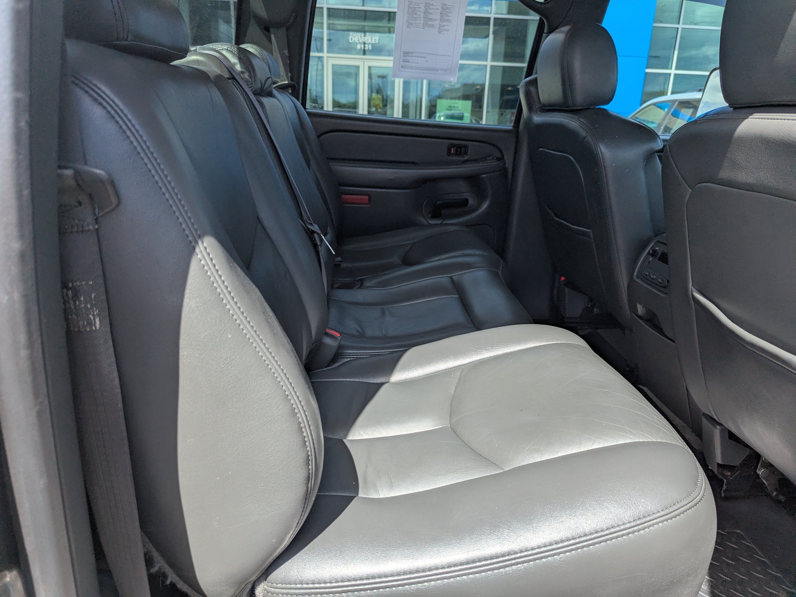 Used 2007 Graystone Metallic Chevrolet SRW LT3 image 31