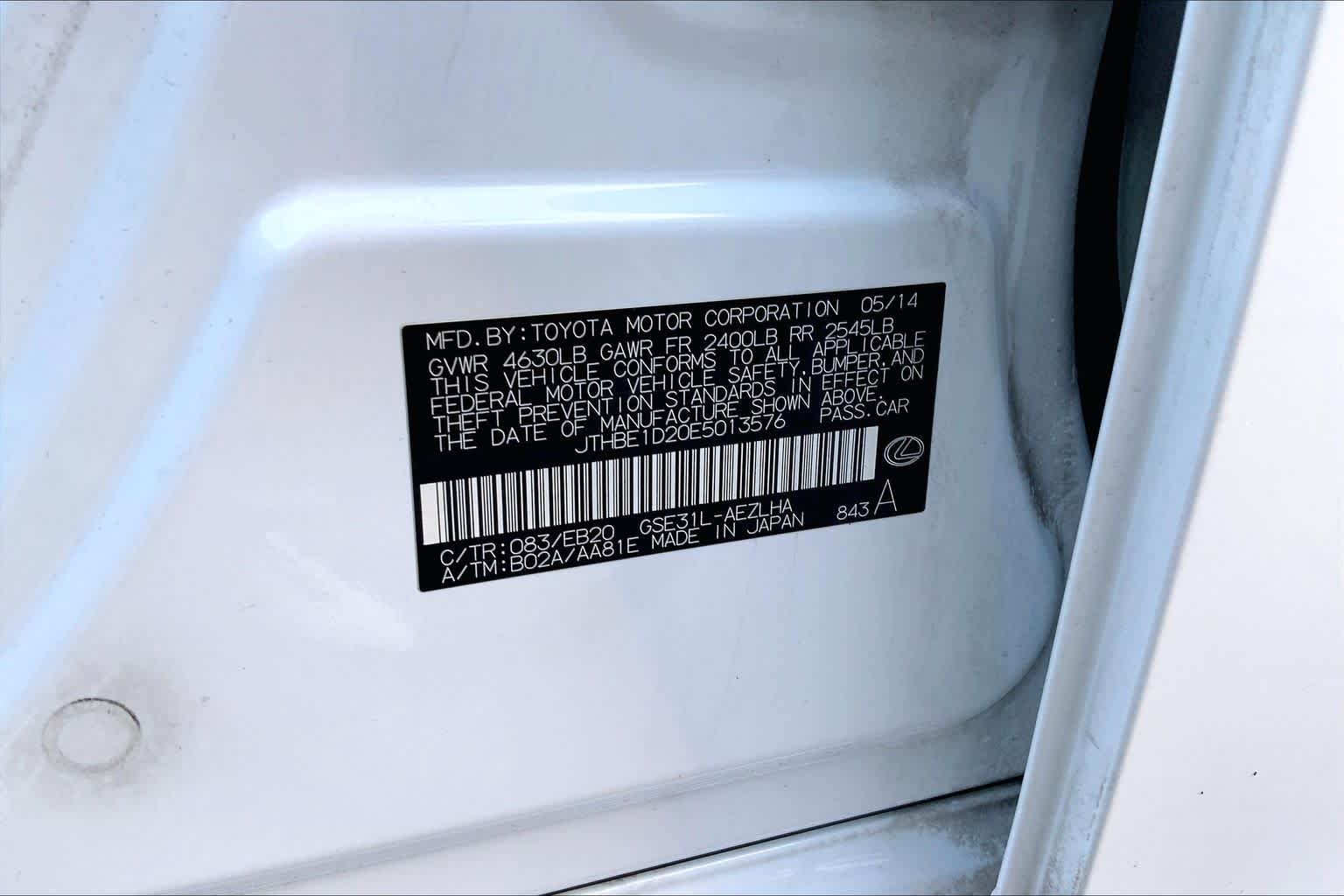 Used 2014 Ultra White Lexus  image 33