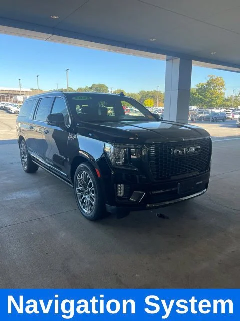 Used 2023 ONYX BLACK GMC Denali Ultimate image 2