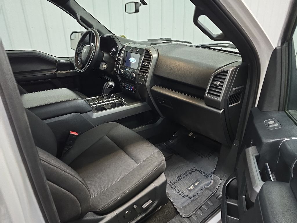 Used 2020 Oxford White Ford XLT image 16