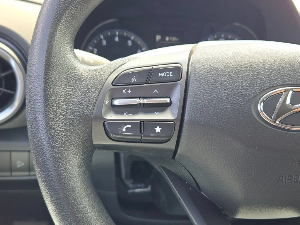 Used 2022 Gray Hyundai SEL image 25
