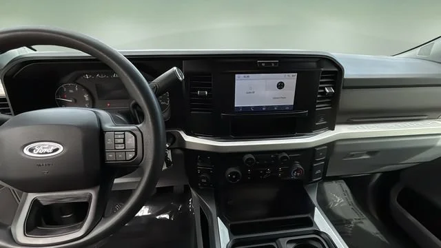 Used 2025  Ford XL image 11