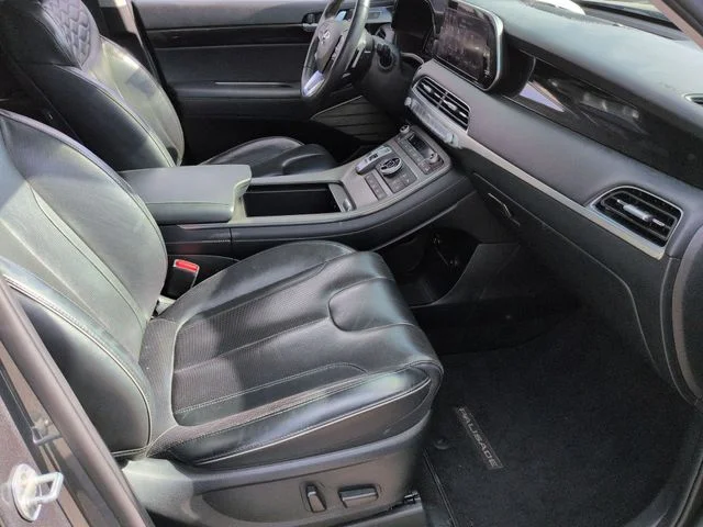 Used 2021 Green Hyundai Limited image 39