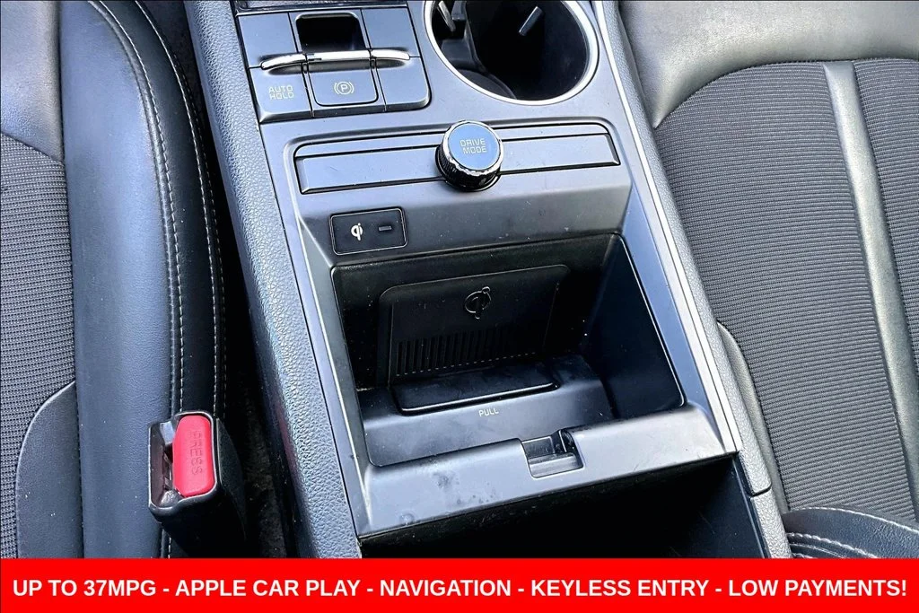 Used 2023 Gray Kia GT-Line image 17
