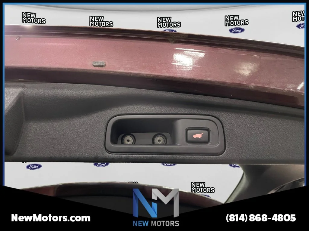 Used 2021 Red Honda Touring image 17