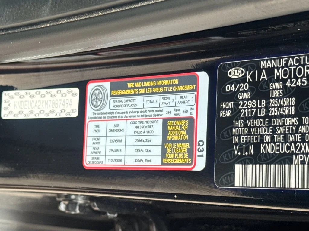 Used 2021 Black Kia S image 46