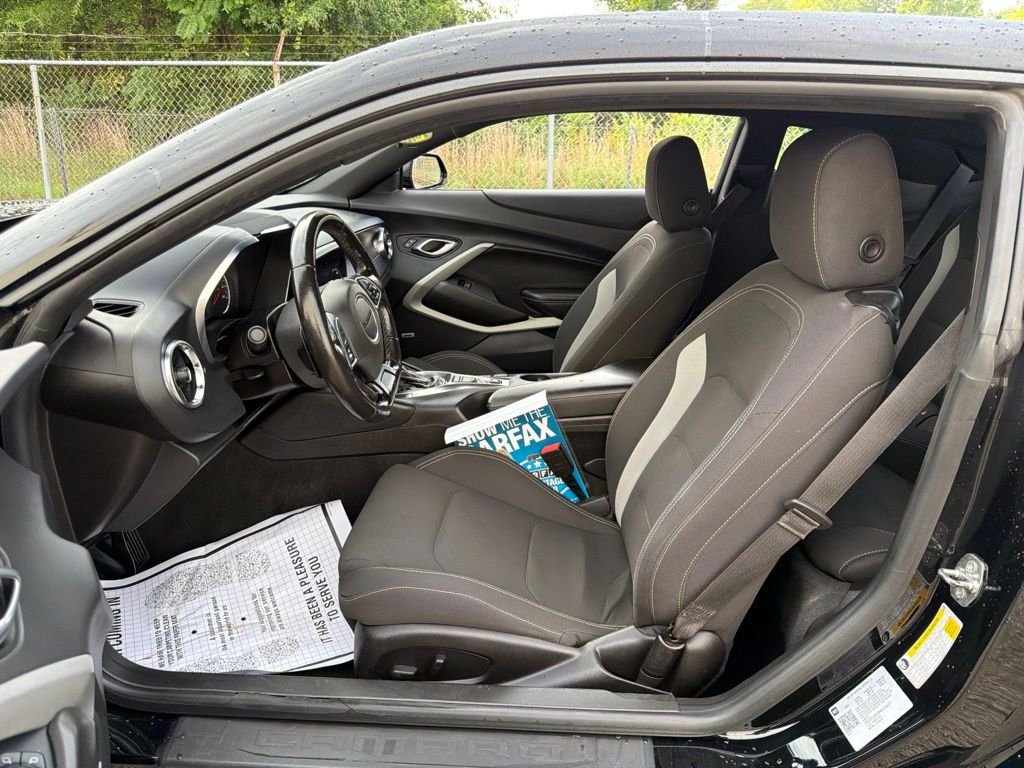 Used 2022 BLACK Chevrolet LT1 image 17
