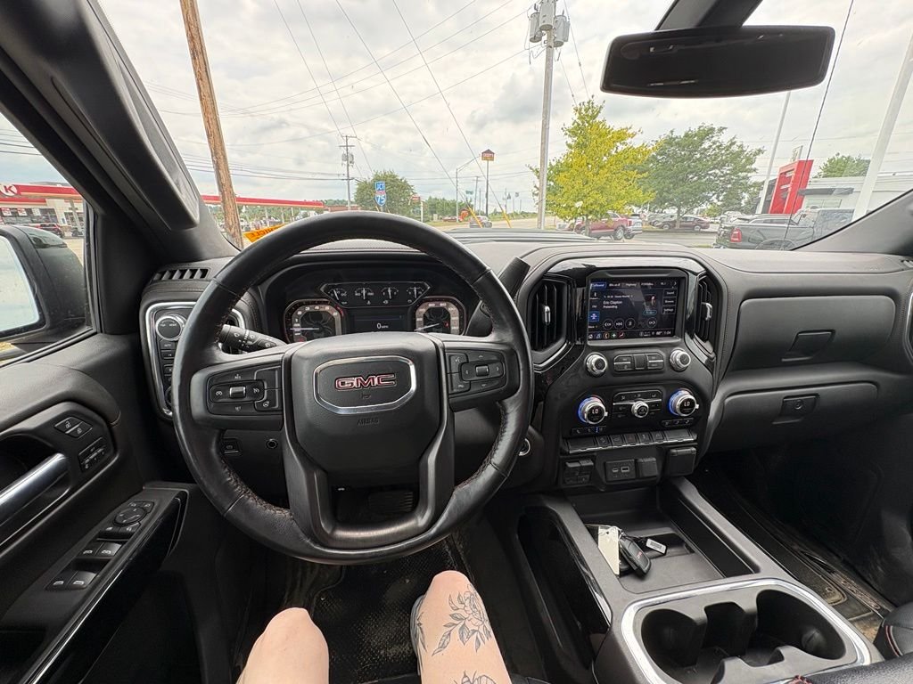 Used 2021 Onyx Black GMC AT4 image 9