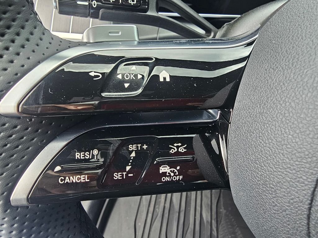 New 2026 Black Mercedes-Benz GLC 300 image 20
