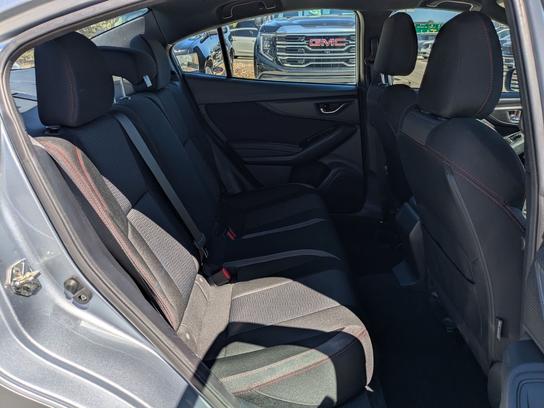 Used 2018 Ice Silver Metallic Subaru Sport image 25