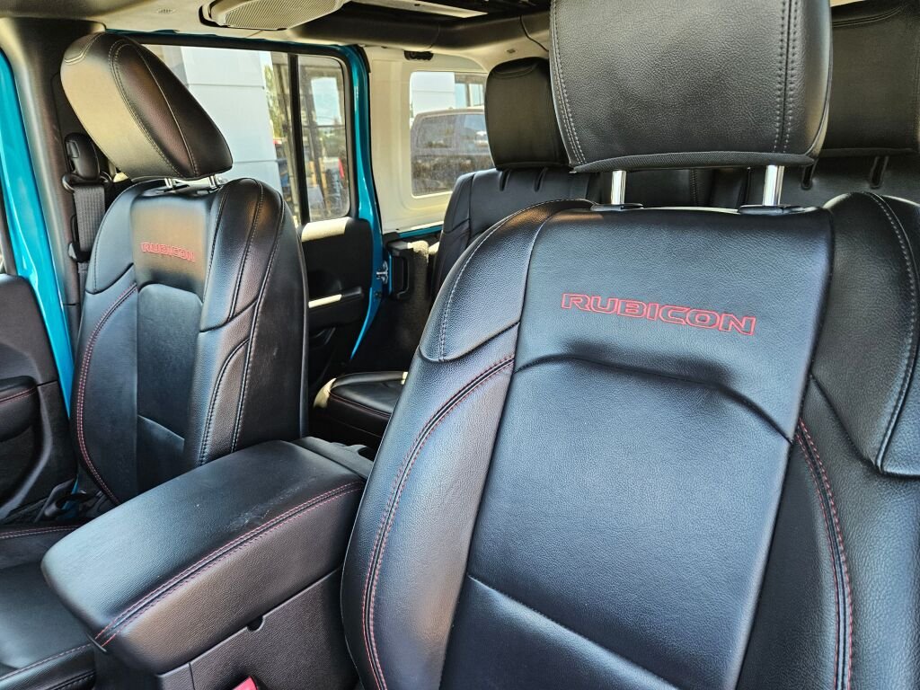 Used 2020 Bikini Pearl Coat Jeep Unlimited Rubicon image 19