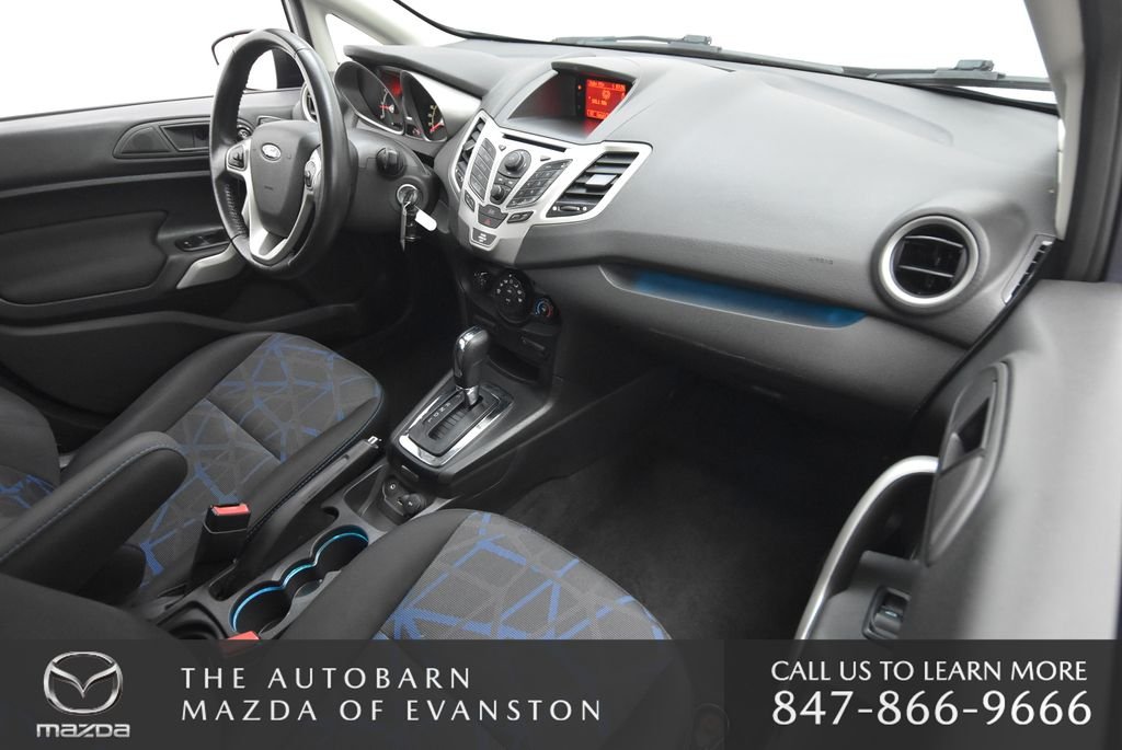 Used 2013 Gray Metallic Ford SE image 28