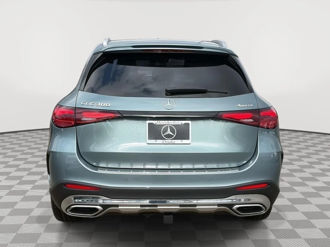 New 2026 Verde Silver Metallic Mercedes-Benz GLC 300 image 4