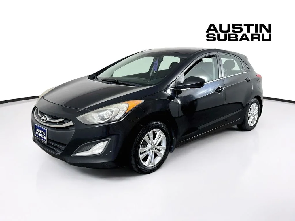 Used 2013 Black Hyundai Base image 3